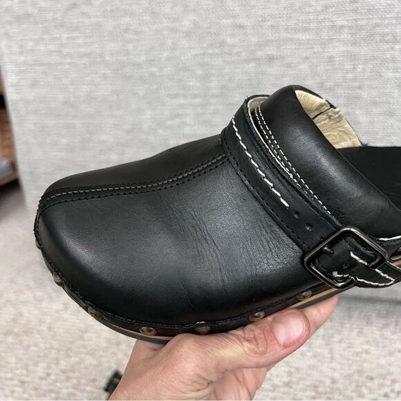 Earth Kalso Shanti Black Leather Clogs - Picture 8 of 12